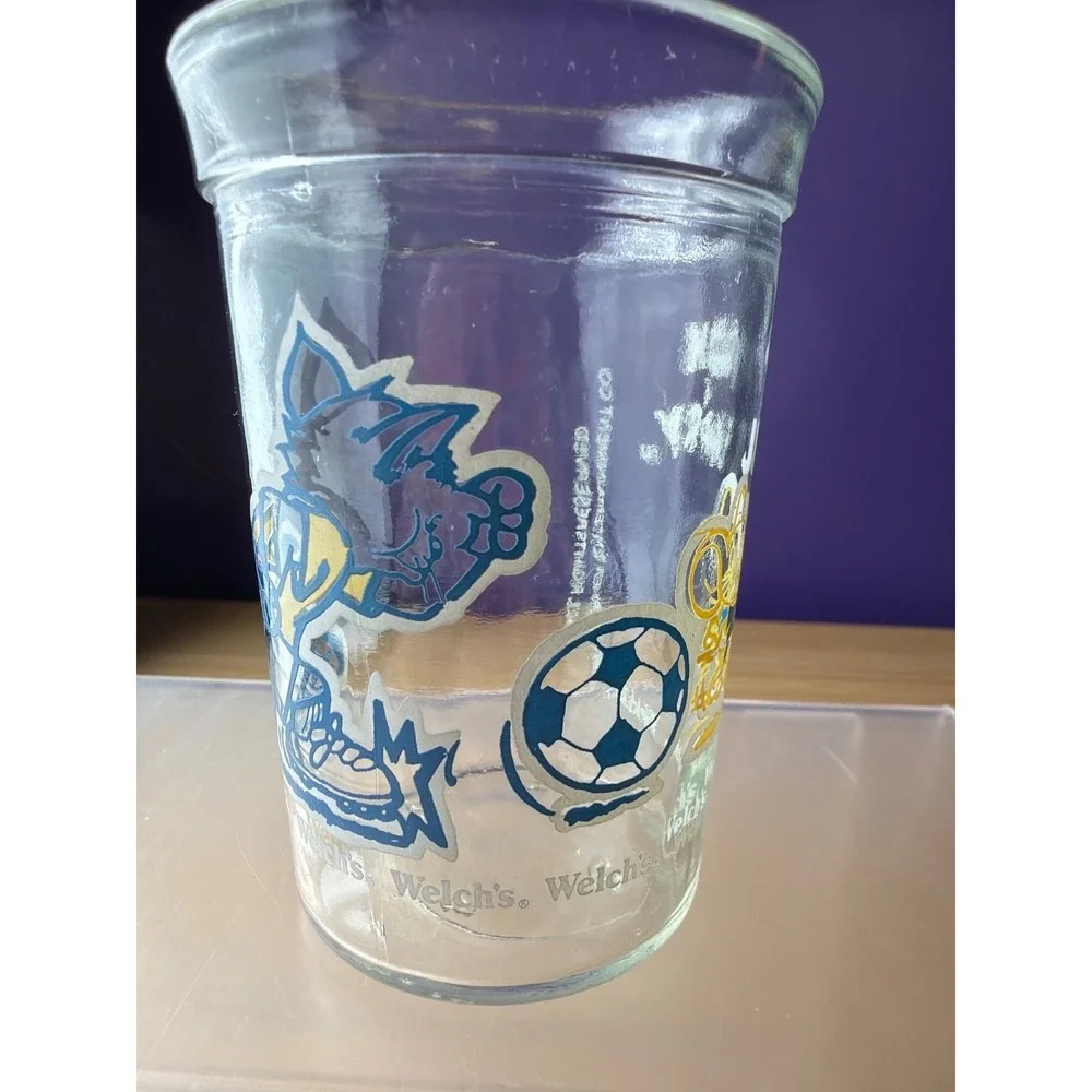 Vintage 1991 Tom & Jerry Welch's Glass Soccer Sports‎ Cartoon Glass